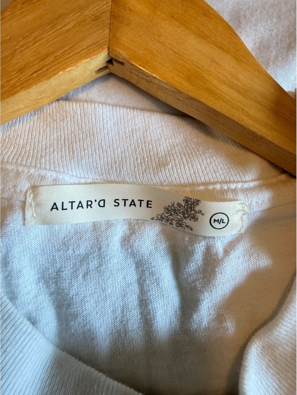 ALTAR’D STATE white short sleeve USA American flag tshirt tee size Medium/large